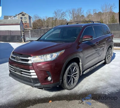 2018 Toyota Highlander Se z USA, uszkodzony, nr VIN 5TDJZRFH8JS846063